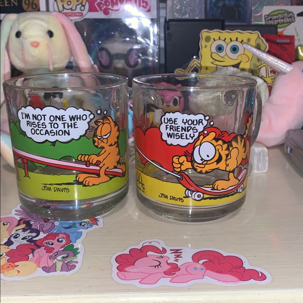 Garfield McDonald’s glasses